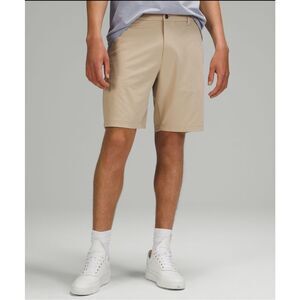 Lululemon Commision Classic fit short 9” Men size 28